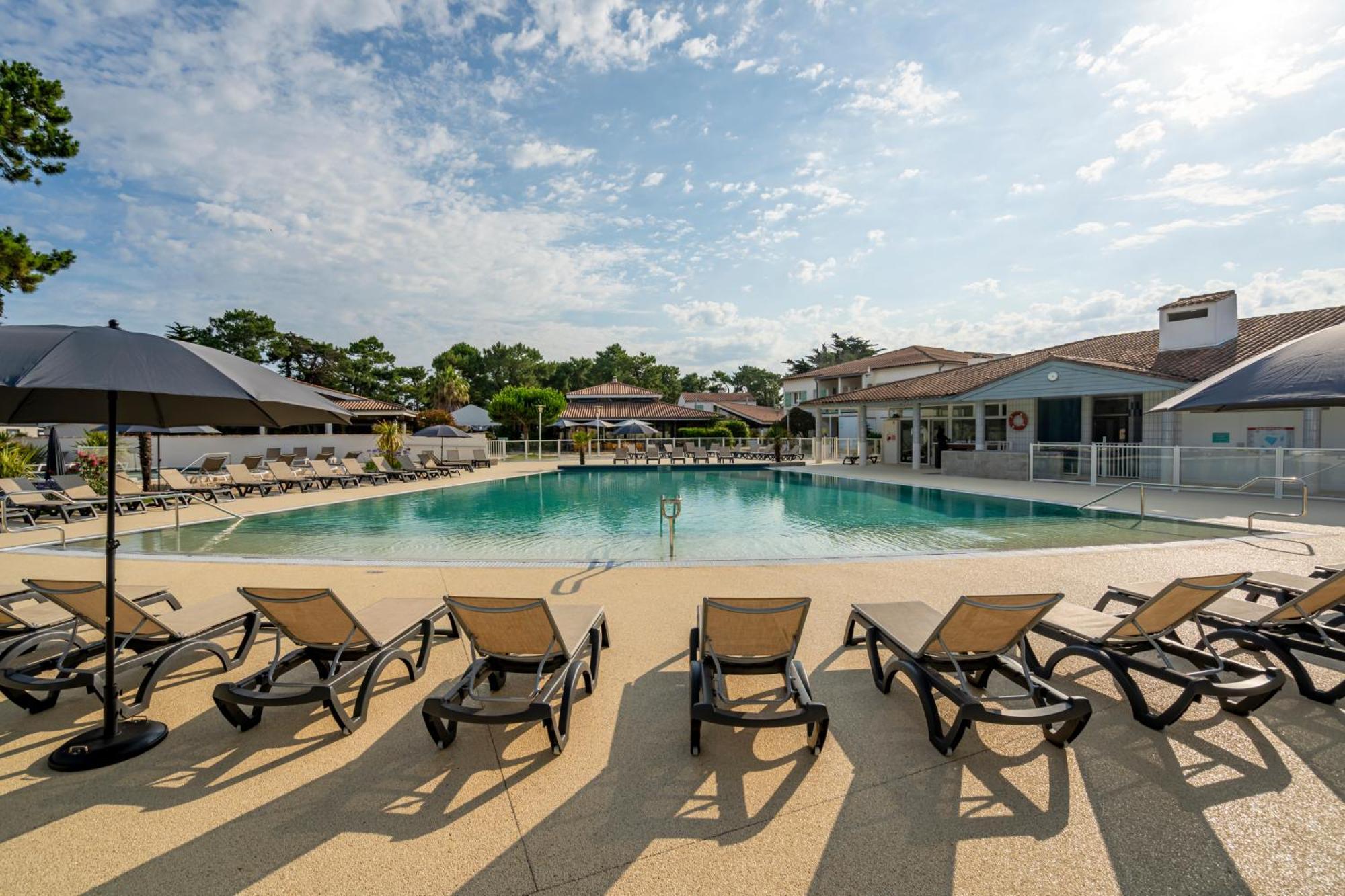 Kampaoh Ile De Re Hotel Sainte-Marie-de-Re Bagian luar foto